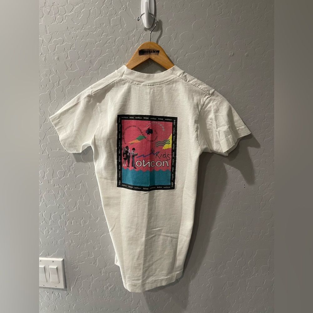 Vintage FOTL Oticon Hearing Aids SS Shirt‎ Youth Small